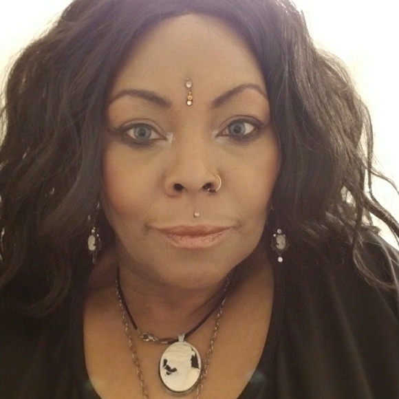 Black and white cameos!!!! - Picture 3 of 4